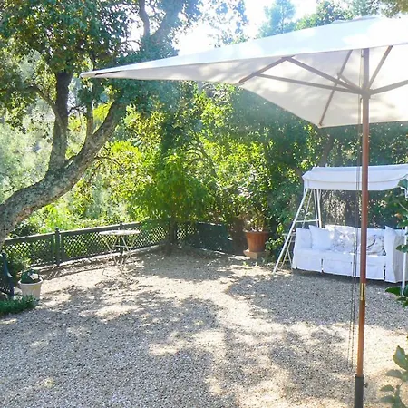 Вилла Saint-michel-lobservatoire Sleeps 8 Pool Wifi