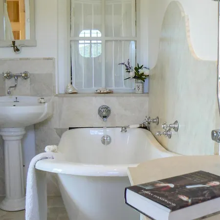 Saint-michel-lobservatoire Sleeps 8 Pool Wifi ラ・クロワ・ヴァルメ