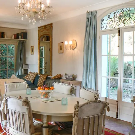 Saint-michel-lobservatoire Sleeps 8 Pool Wifi Вилла Ла Круа-Вальме